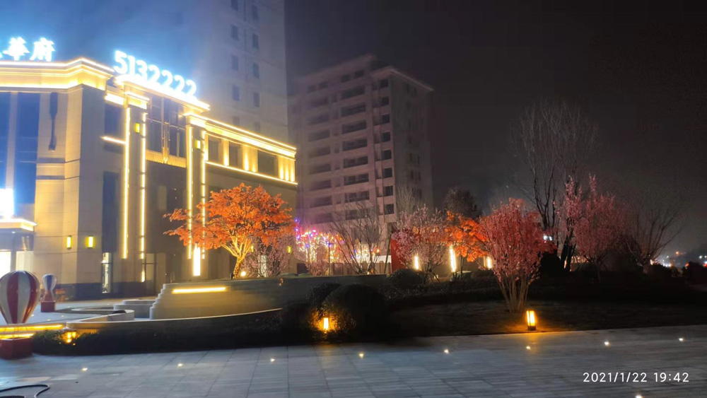 ���̰���